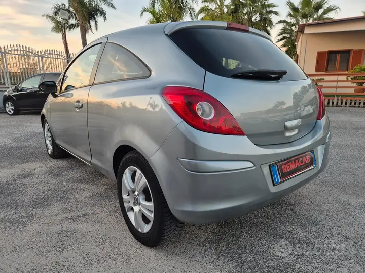 Opel Corsa 2012 photo 4