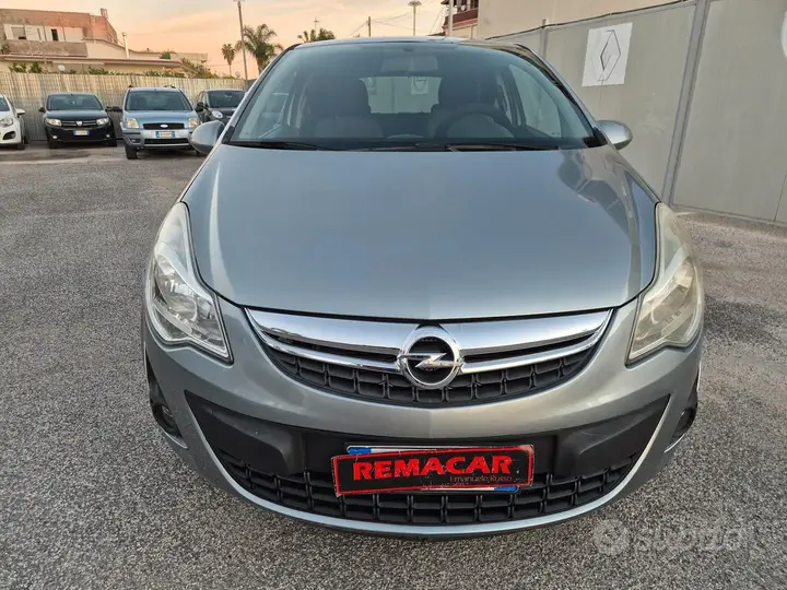Opel Corsa 2012 photo 2