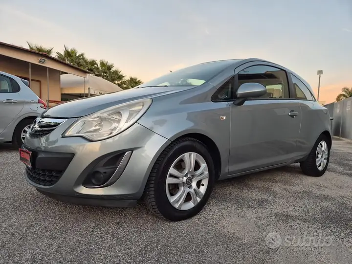 Opel Corsa 2012 photo 3