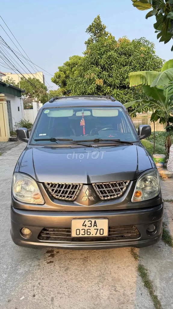 Mitsubishi Jolie 2005 photo 2
