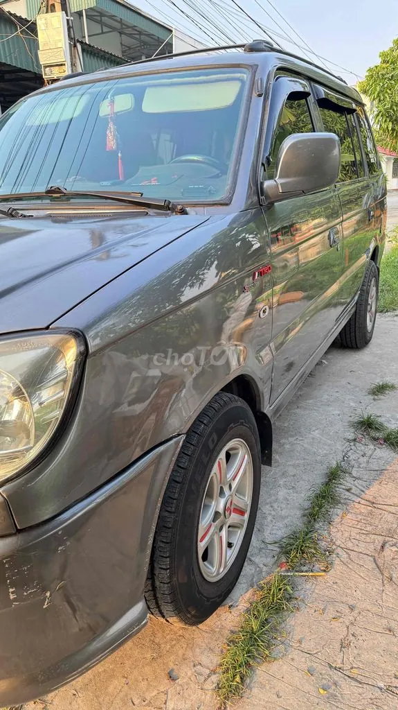 Mitsubishi Jolie 2005 photo 5