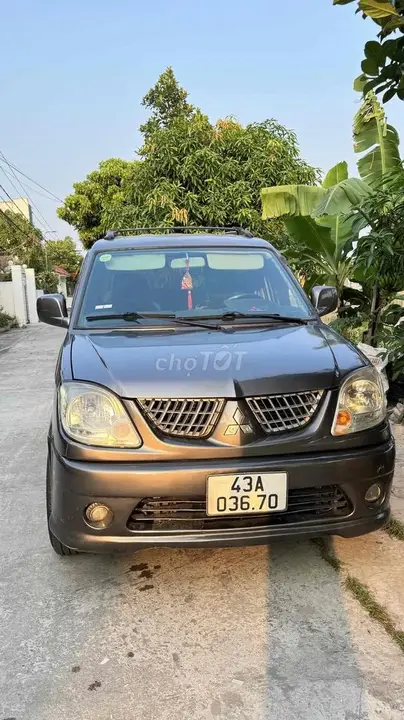 Mitsubishi Jolie