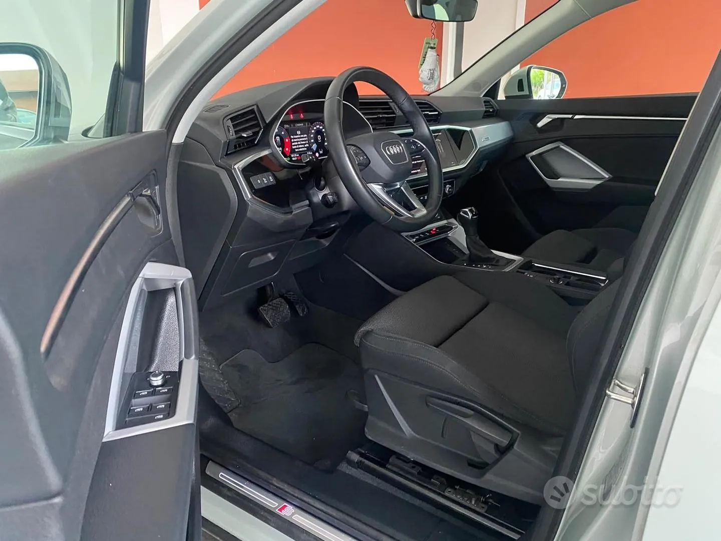 Audi Q3 2024 photo 3