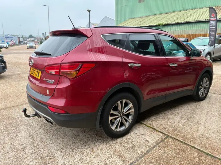 Hyundai Santa Fe 2015 photo 4