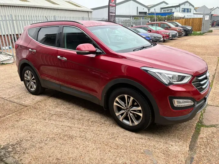 Hyundai Santa Fe 2015 photo 2
