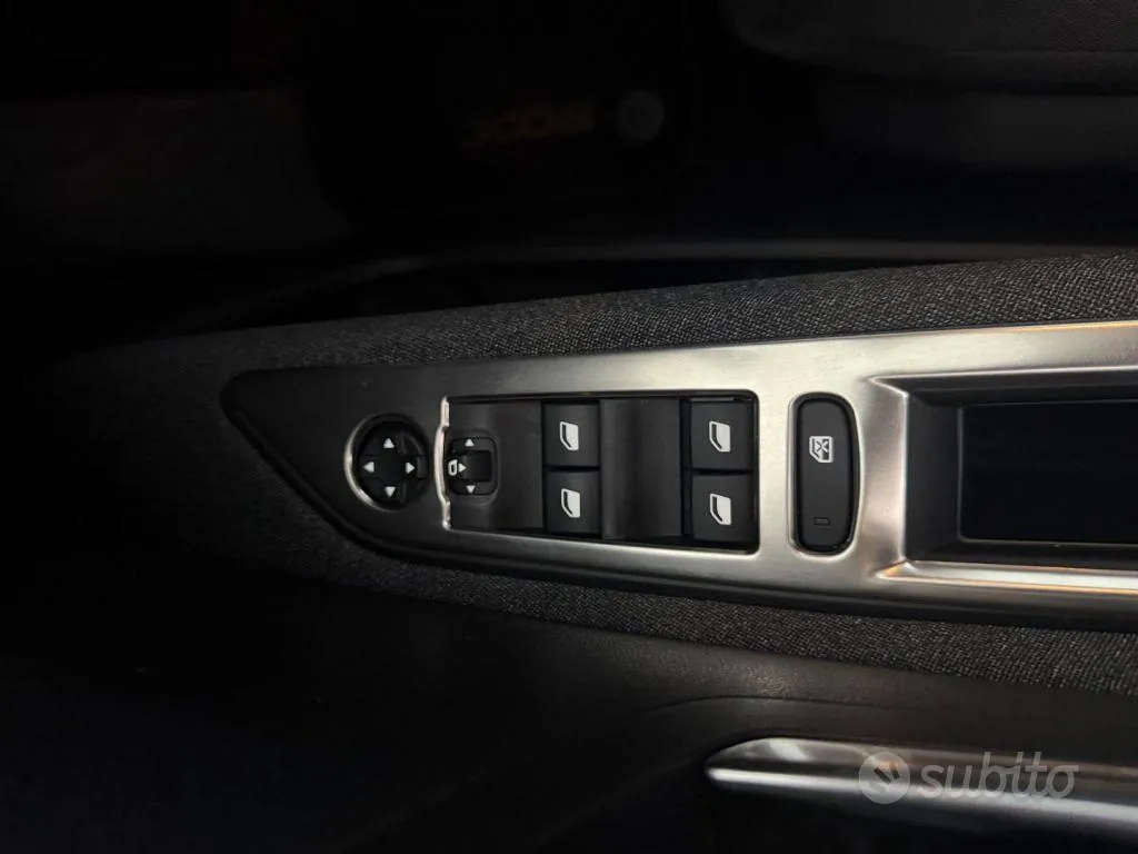 Peugeot 3008 2019 photo 4