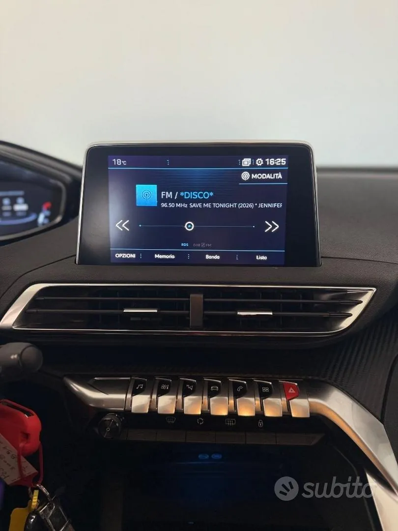 Peugeot 3008 2019 photo 5