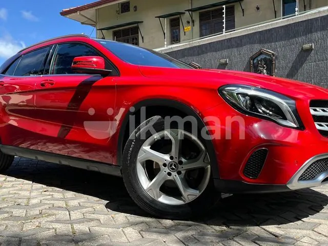 Mercedes-Benz Gla 180 2018 photo 2