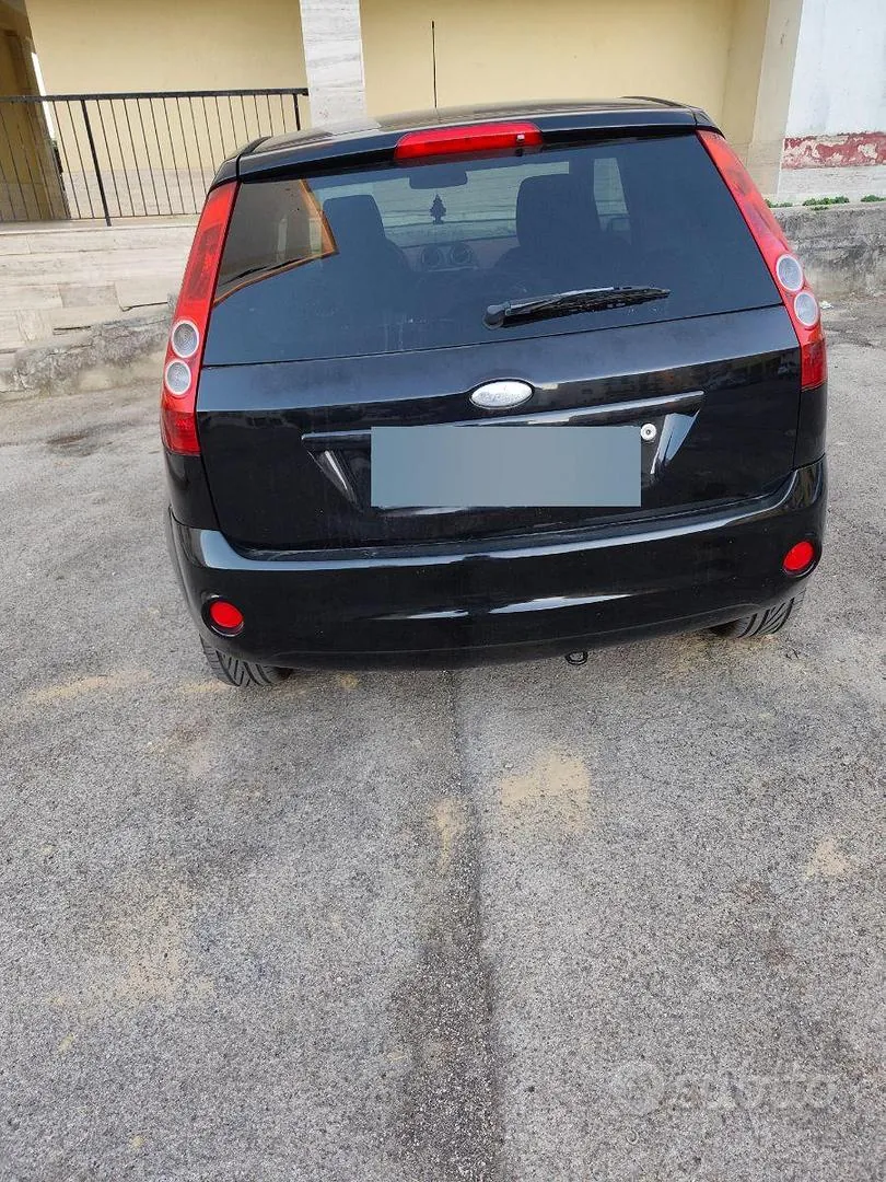 Ford Fiesta 2007 photo 3
