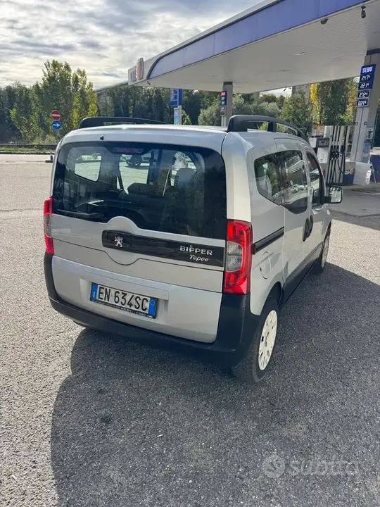 Peugeot Bipper 2012 photo 2
