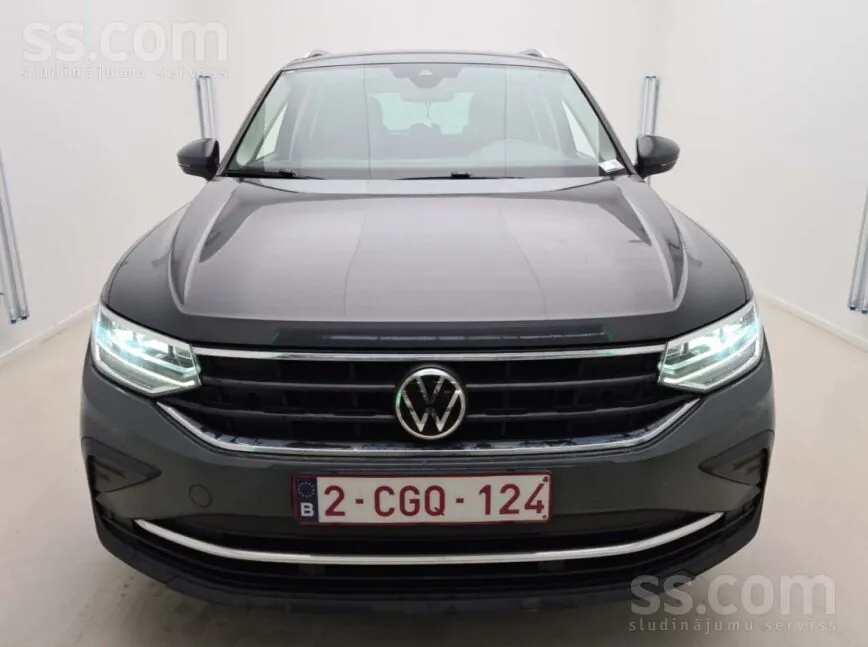 Volkswagen Tiguan 2021 photo 2