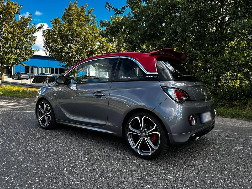 Opel Adam S