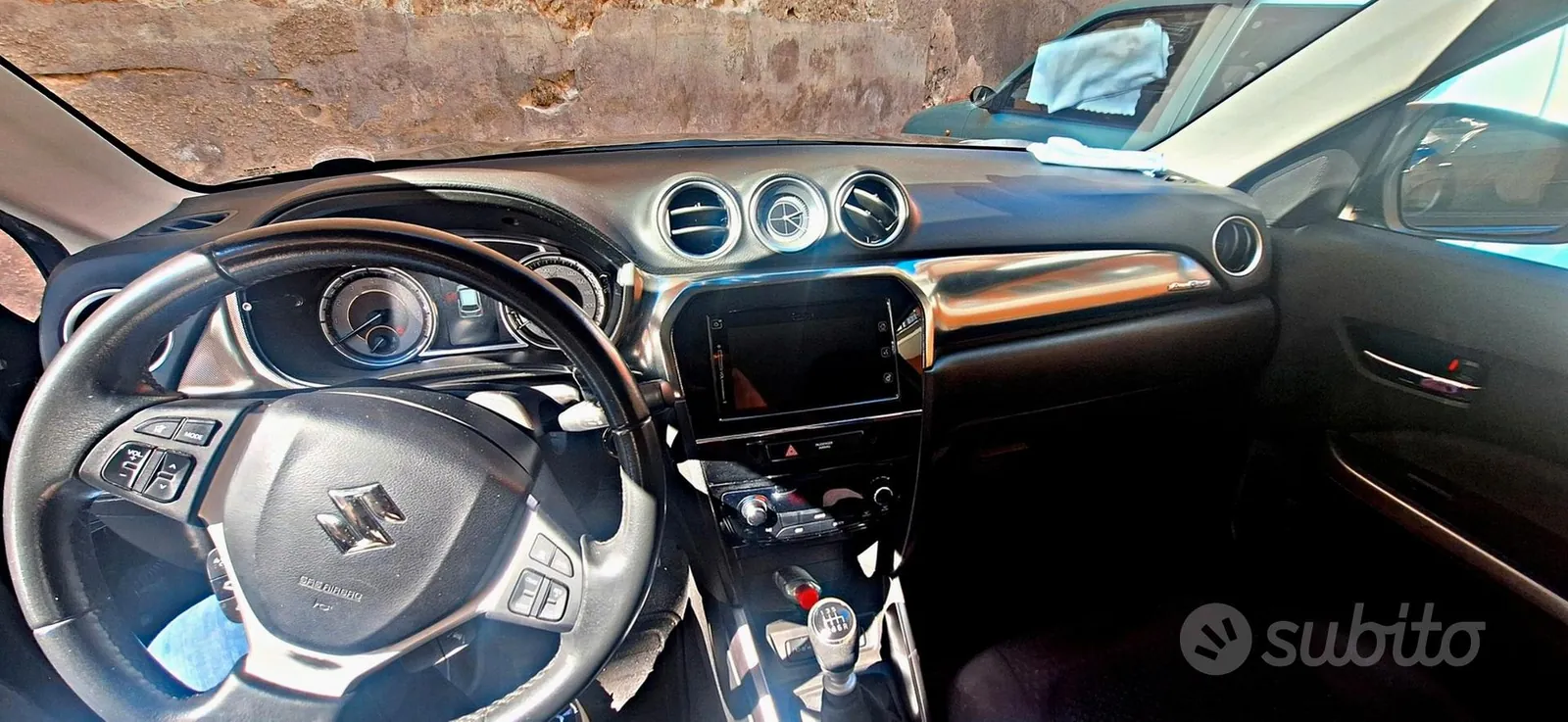 Suzuki Vitara 2022 photo 2