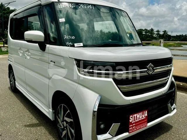 Suzuki Spacia