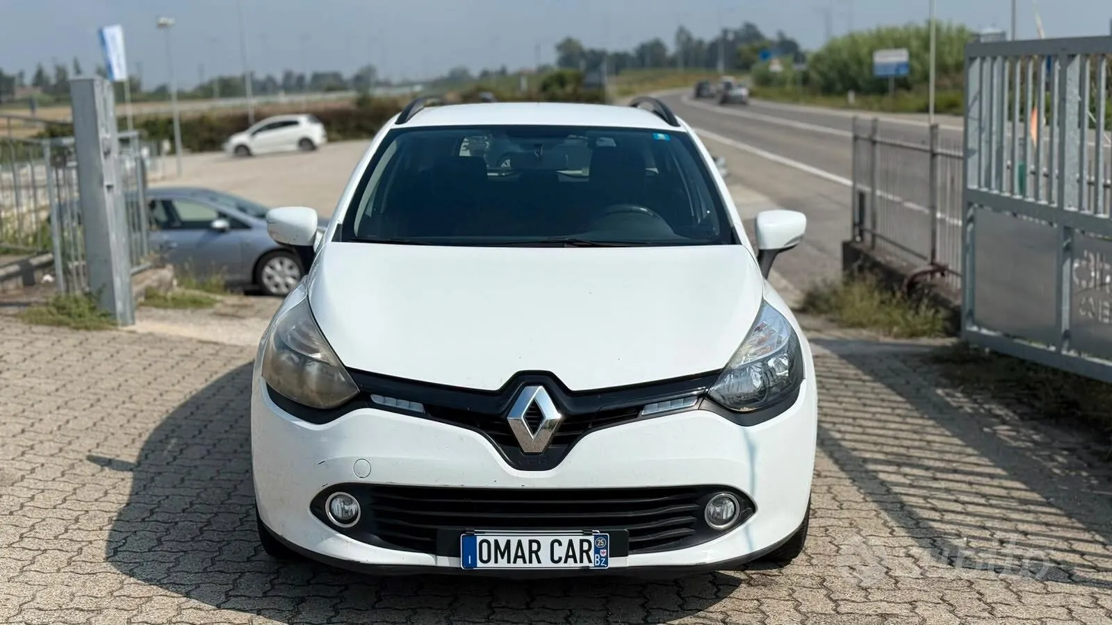 Renault Clio 2014 photo 4