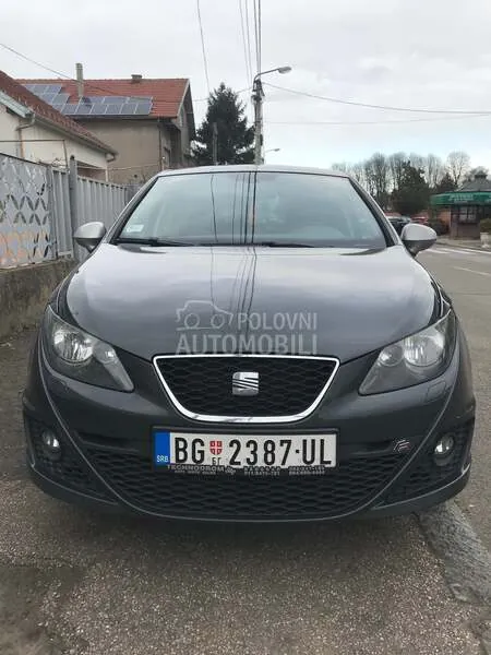 Seat Ibiza 2011 photo 2