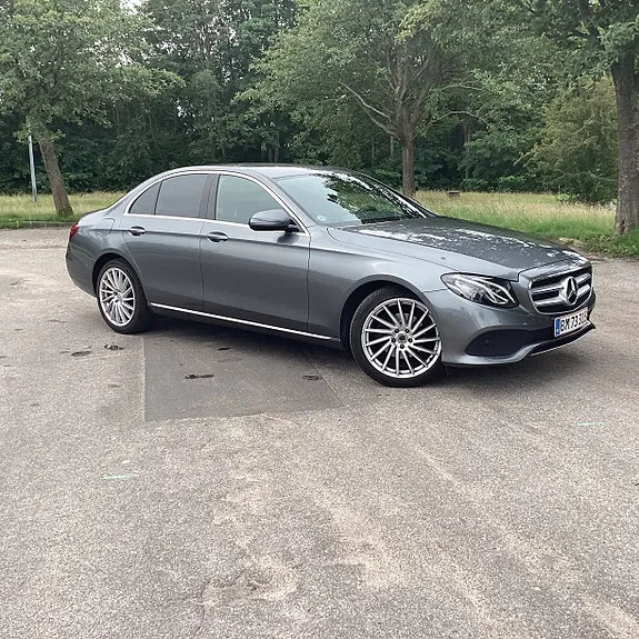 Mercedes-Benz E220 D