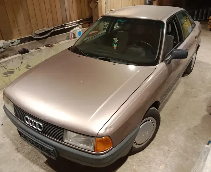 Audi 80