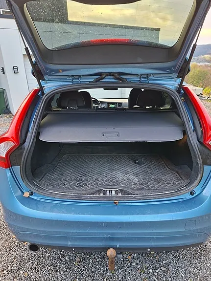 Volvo V60 2015 photo 2