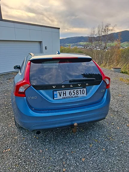 Volvo V60 2015 photo 4
