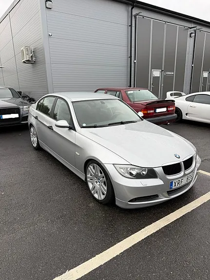 BMW 318I 2006 photo 3