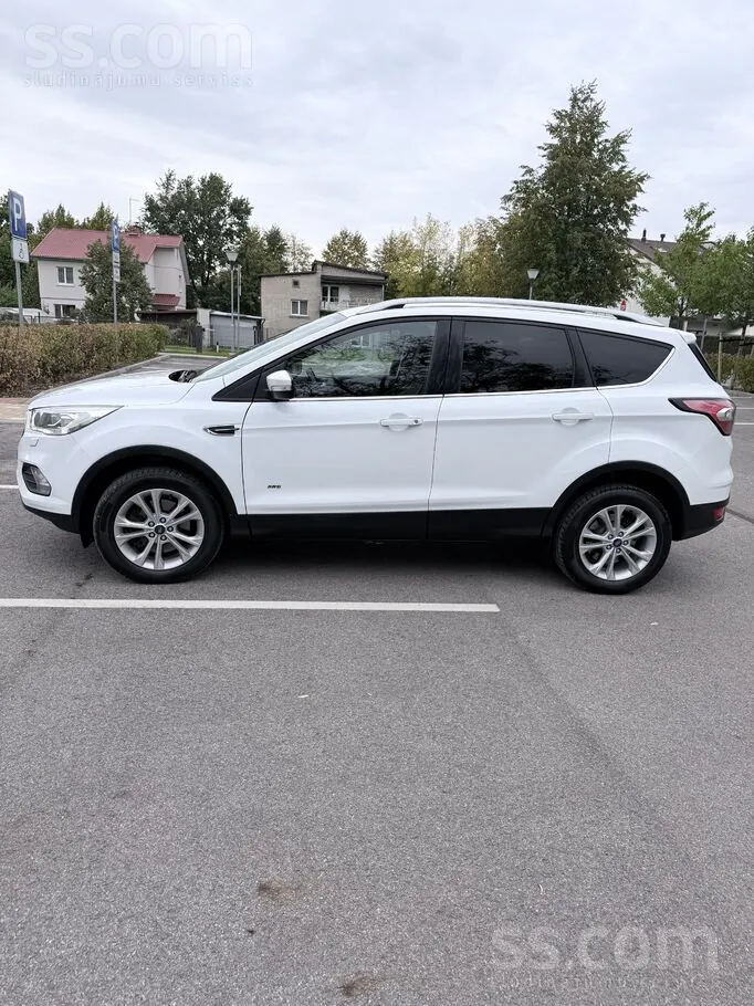 Ford Kuga 2019 photo 2
