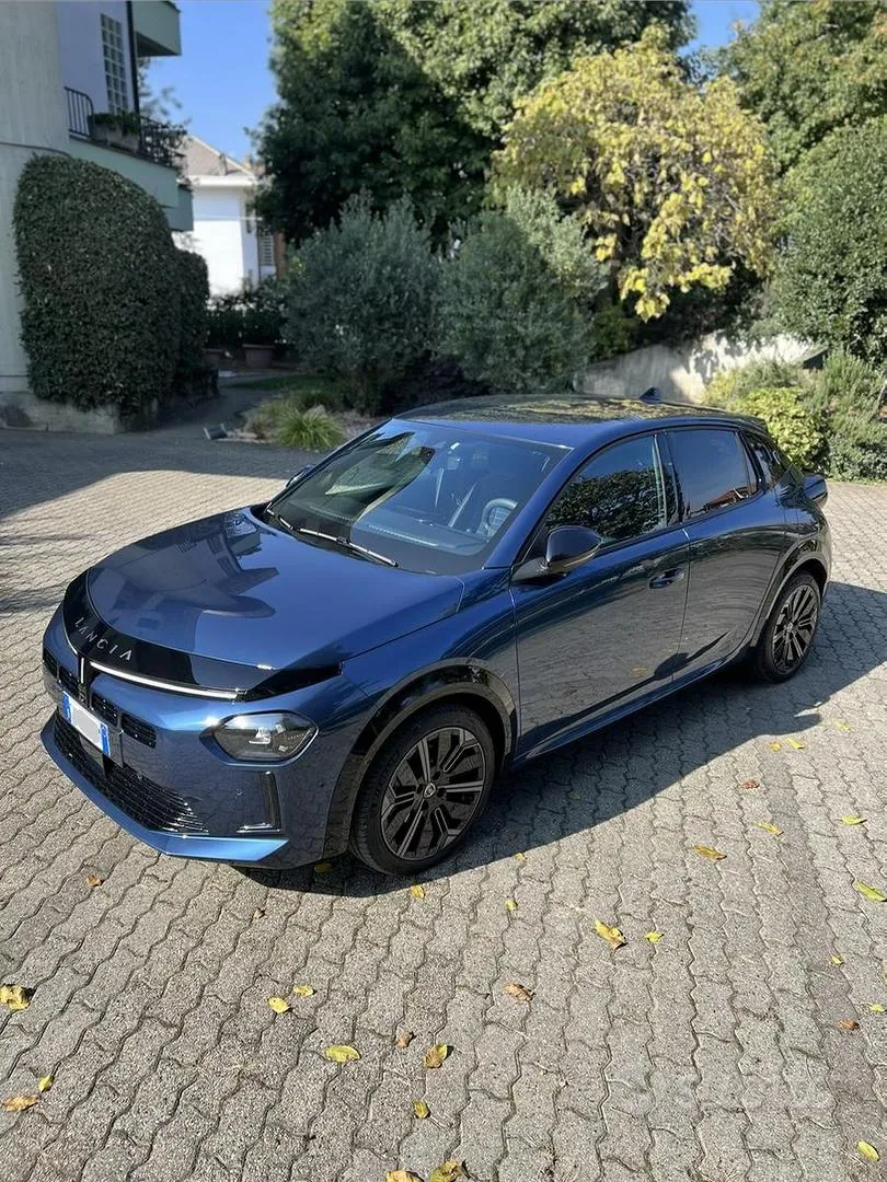 Lancia Ypsilon