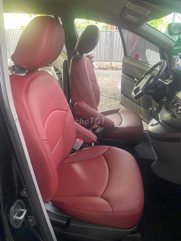 Mitsubishi Grandis