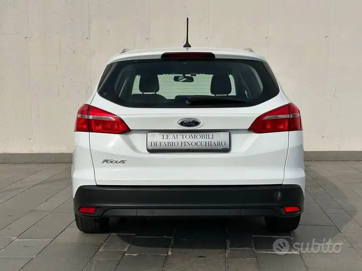 Ford Focus 2018 photo 2