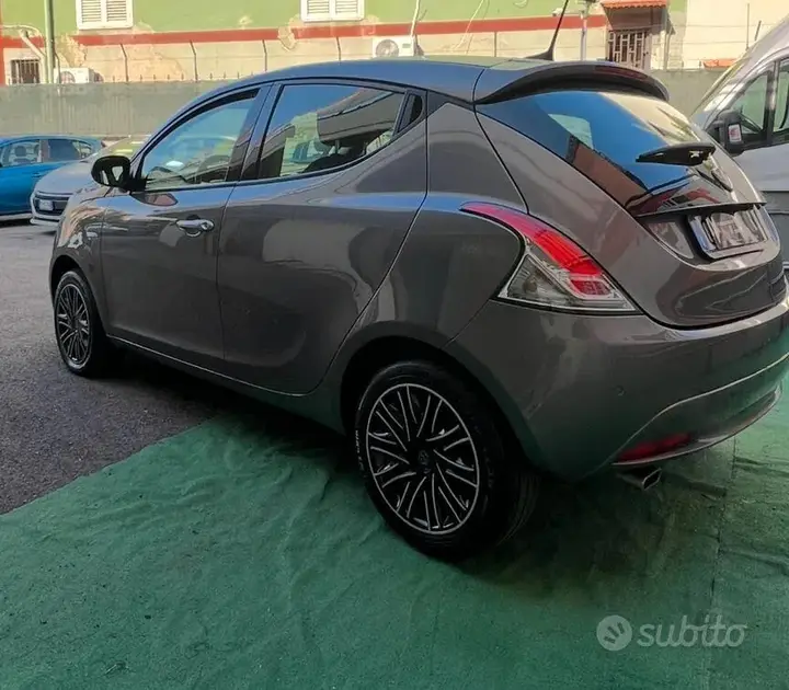 Lancia Ypsilon 2022 photo 3