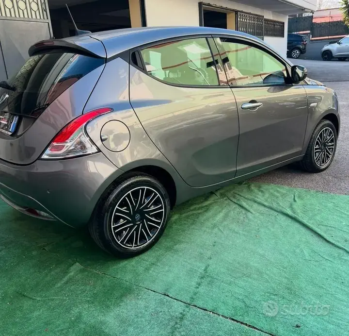 Lancia Ypsilon 2022 photo 5