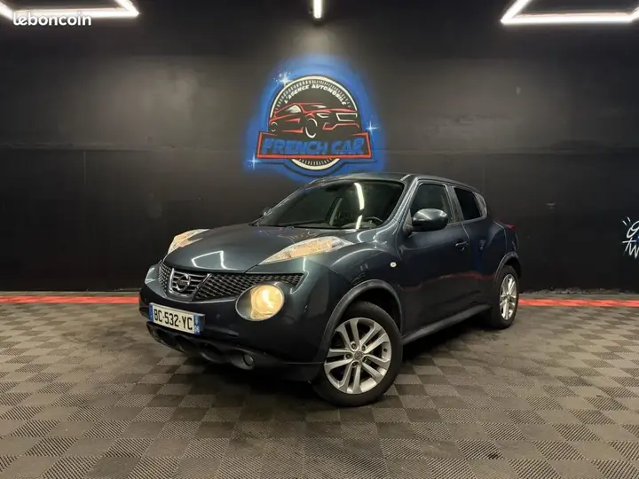Nissan Juke 2010 photo 2