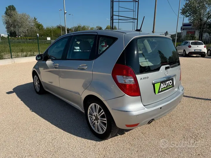 Mercedes-Benz A 180 Cdi Elegance 2008 photo 4