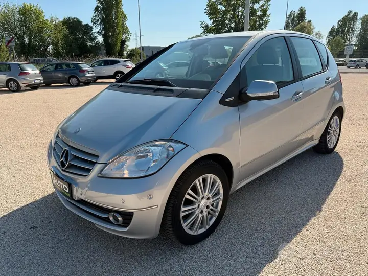 Mercedes-Benz A 180 Cdi Elegance 2008 photo 2