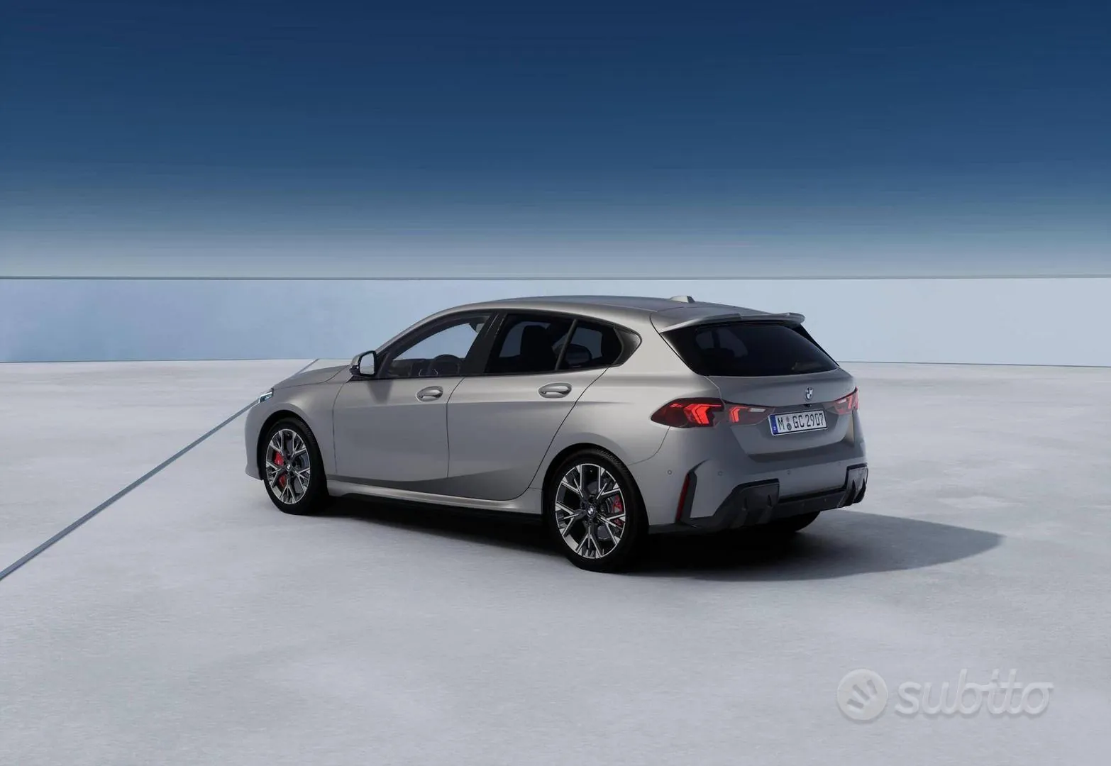 BMW 1 photo 2