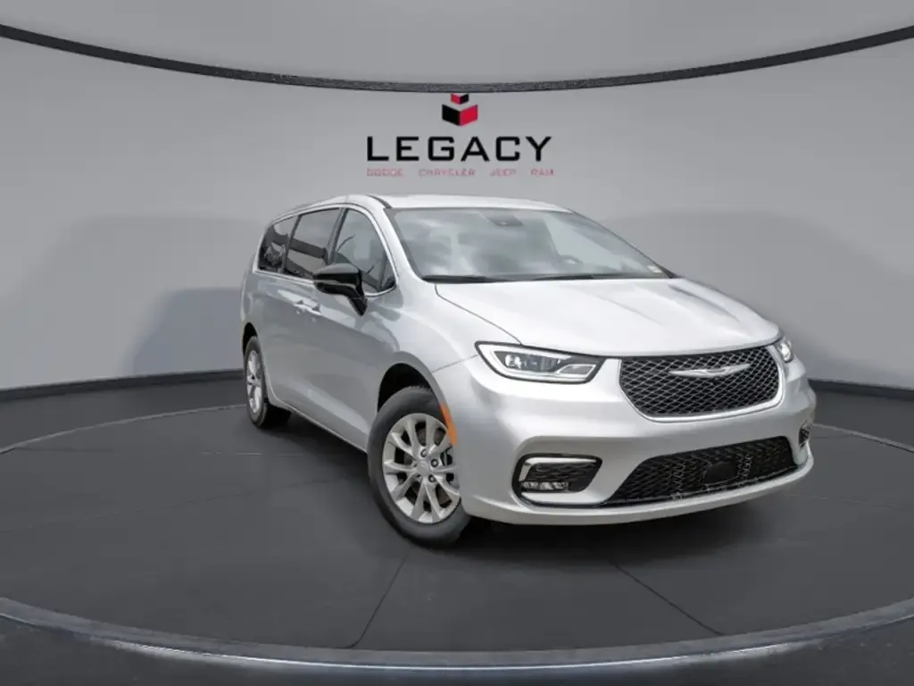 Chrysler Pacifica 2026 photo 4