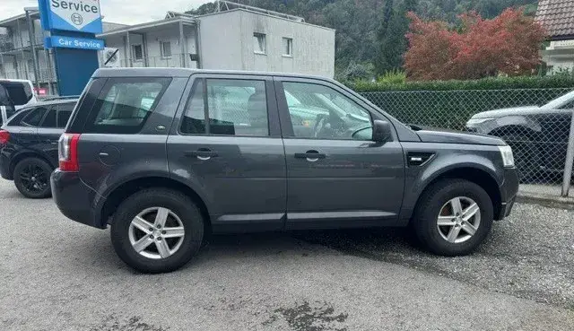 Land Rover Freelander 2009 photo 2
