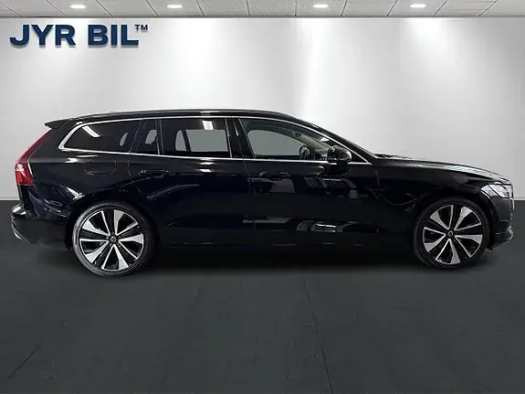 Volvo V60 2021 photo 2
