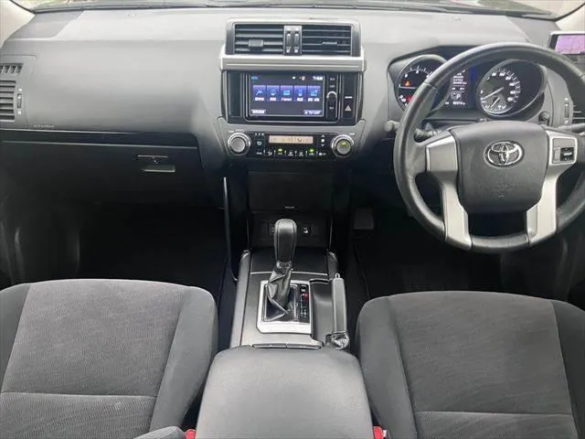 Toyota Land Cruiser Prado 2016 photo 3