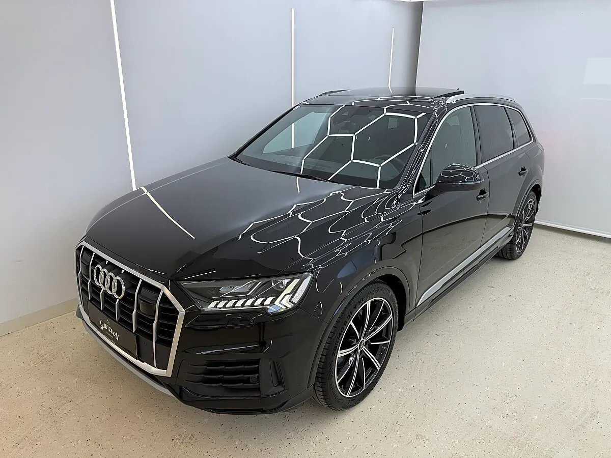 Audi Q7 2023 photo 2
