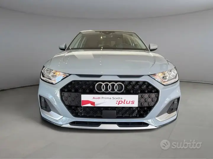 Audi A1 2025 photo 2