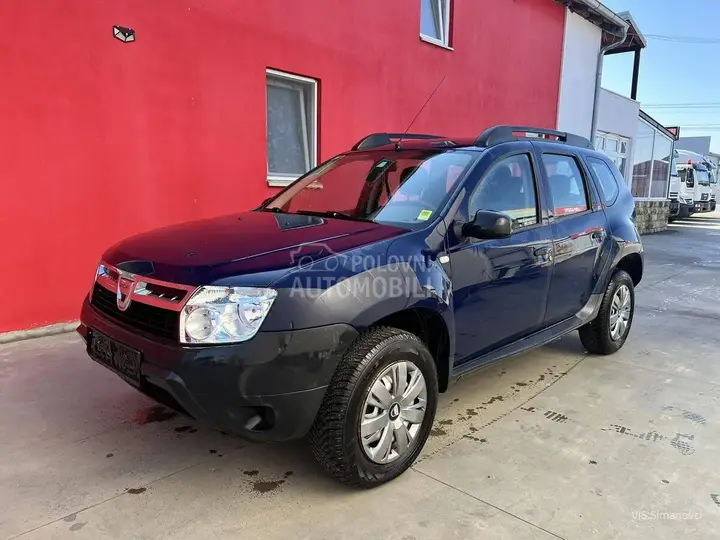 Dacia Duster 2013 photo 2