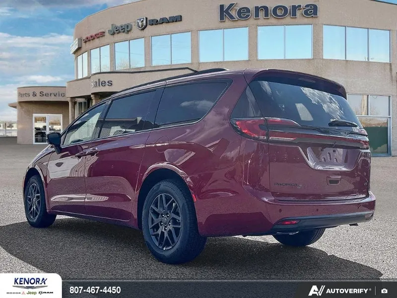 Chrysler Pacifica 2027 photo 4