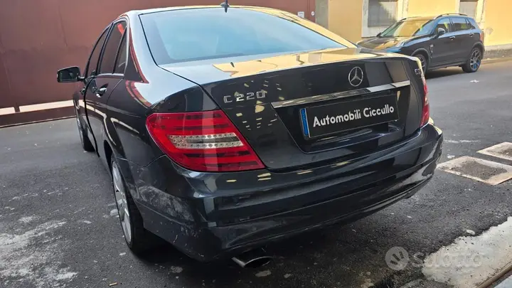 Mercedes-Benz C 220 2012 photo 3