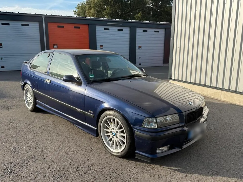 BMW 323Ti