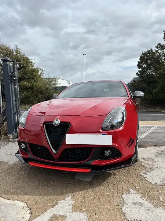 Alfa Romeo Giulietta 2016 photo 2