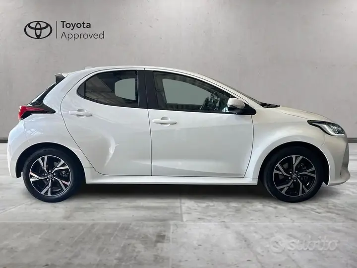 Toyota Yaris 2024 photo 4
