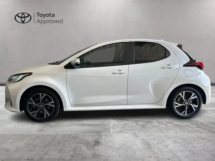 Toyota Yaris 2024 photo 3