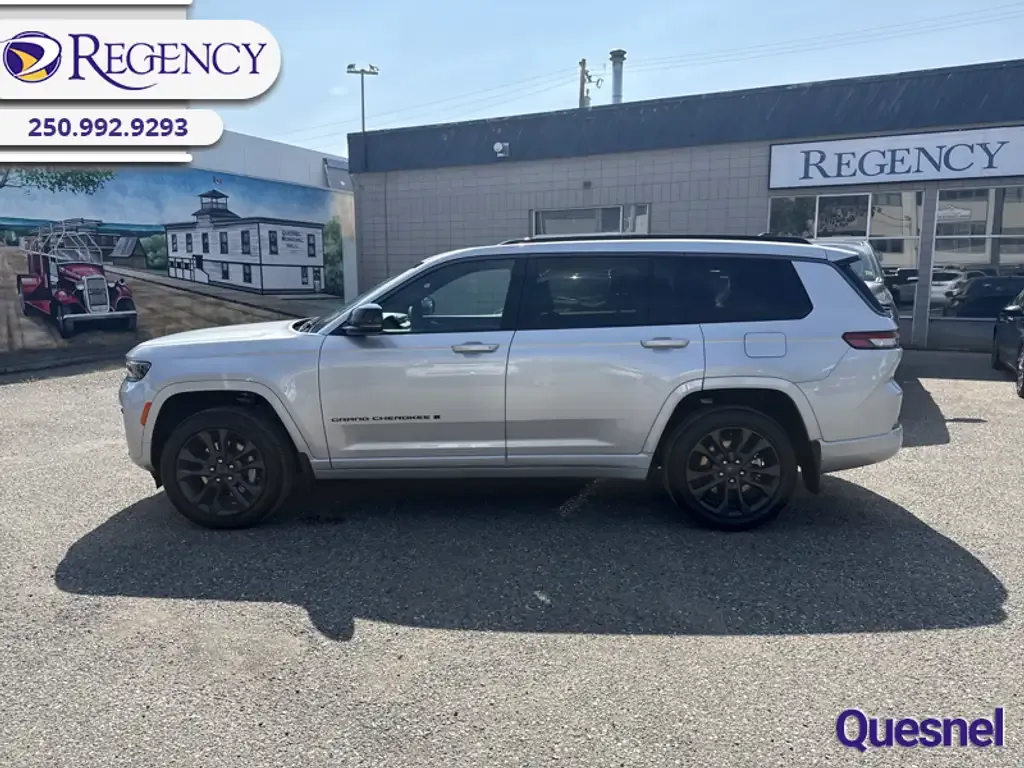 Jeep Grand Cherokee 2026 photo 3