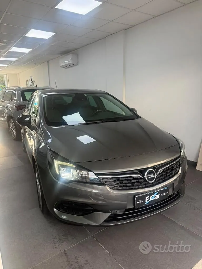 Opel Astra 2021 photo 2